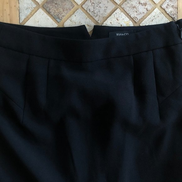 RW&CO. BLACK PENCIL SKIRT - Great for work - Picture 3 of 3